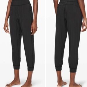Lululemon Sun Setter Jogger Black High Rise Lightweight Size 2